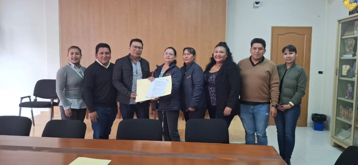 FIRMA DE CONVENIO ENTRE GAM. COLCAPIRUA Y (INSTITUTO DE FORMACION DEMENINA INTEGRAL  (IFFI)